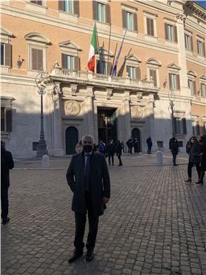 Il presidente Noggler davanti a Palazzo Montecitorio